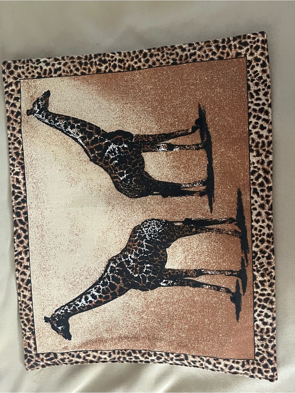 6 African Animal Print Placemats. Interchangeable. Like new. - Picture 5 of 13